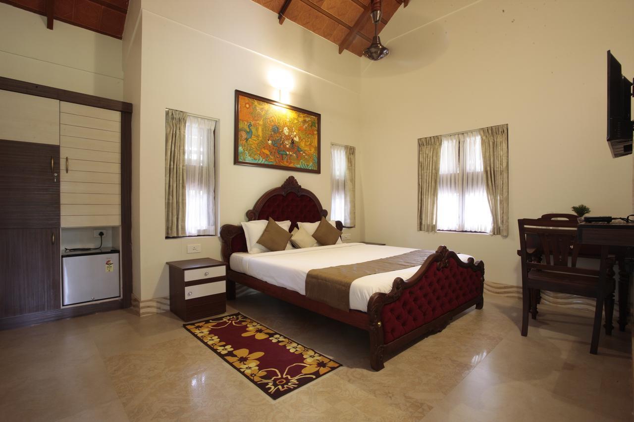 Neelambari Resorts Urakam Exterior photo