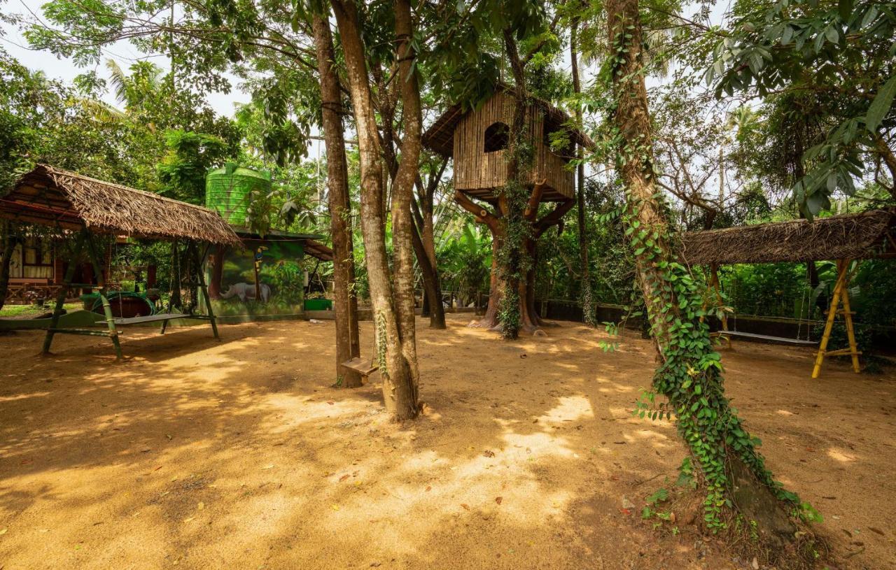 Neelambari Resorts Urakam Exterior photo